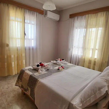 Roumeliotis House Apartment Karpathos Town  Exterior photo