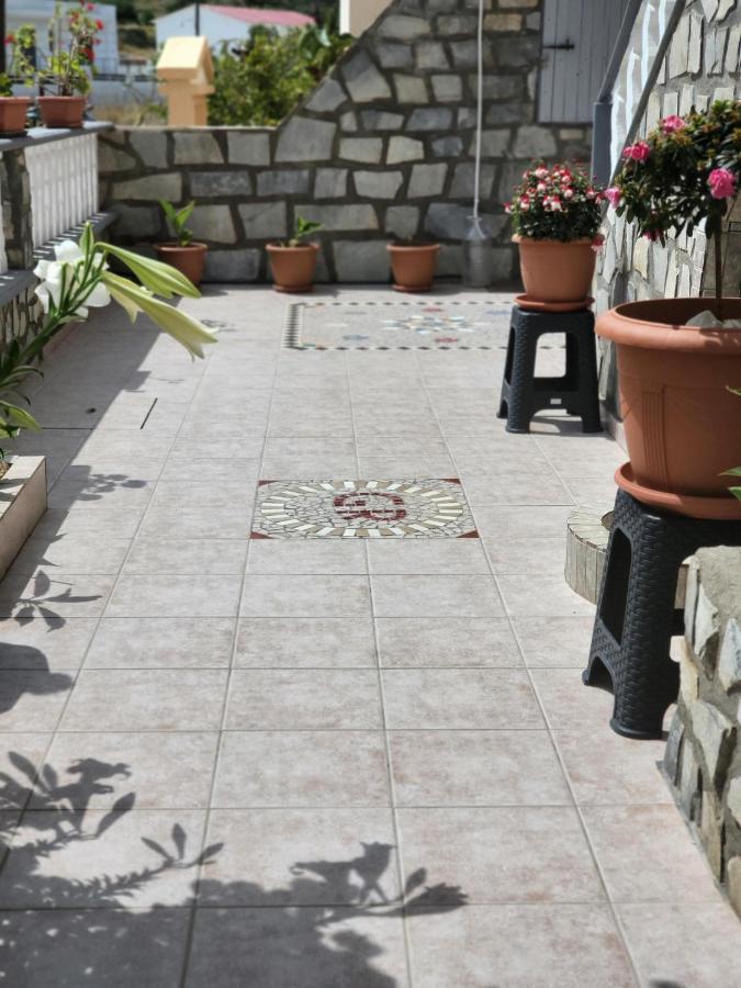 Apartment Roumeliotis House *